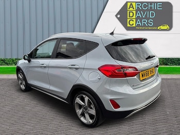 Used Ford Fiesta 2018 for sale - 79451227: Photo