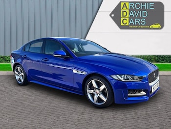 Used Jaguar XE 2017 for sale - 79372032: Photo