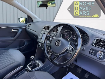 Used Volkswagen Polo 2016 for sale - 79439260: Photo