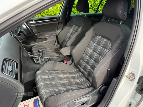 Used Volkswagen Golf 2015 for sale - 77724419: Photo 8