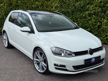 Used Volkswagen Golf 2017 for sale - 78319772: Photo
