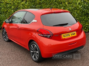Used Peugeot 208 2015 for sale - 77724430: Photo