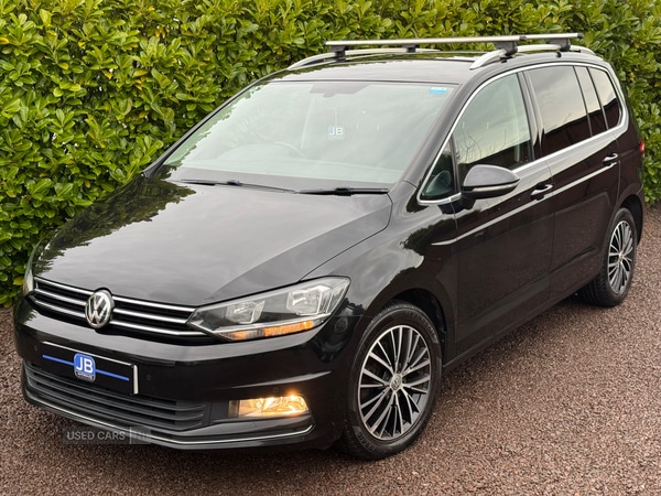 Used Volkswagen Touran 2016 for sale - 77280350: Photo 1