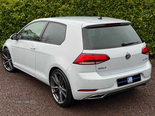Used Volkswagen Golf 2017 for sale - 77684727: Photo 2
