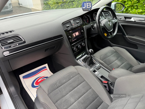 Used Volkswagen Golf 2017 for sale - 77684727: Photo 7