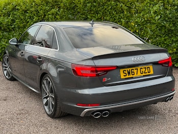 Used Audi A4 2017 for sale - 76359397: Photo