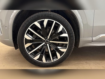 Used Volvo XC90 2025 for sale - 78728676: Photo