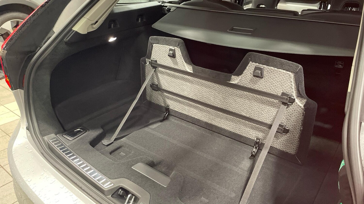 Used Volvo V90 2025 for sale - 76592883: Photo 38