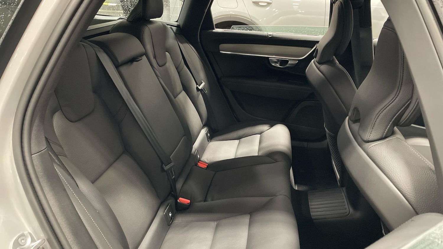 Used Volvo V90 2025 for sale - 76592883: Photo 6