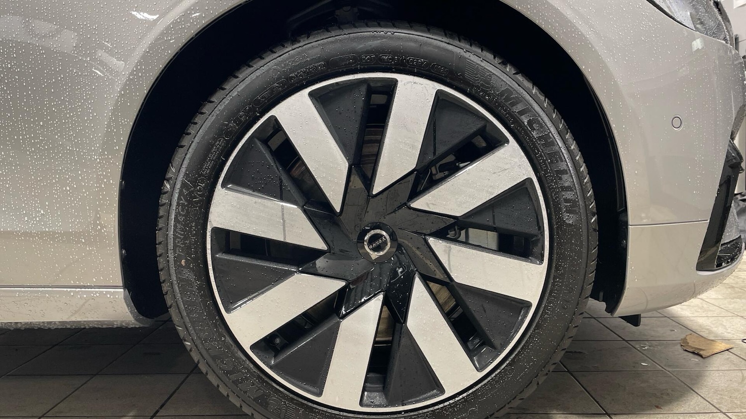 Used Volvo V90 2025 for sale - 76592883: Photo 9