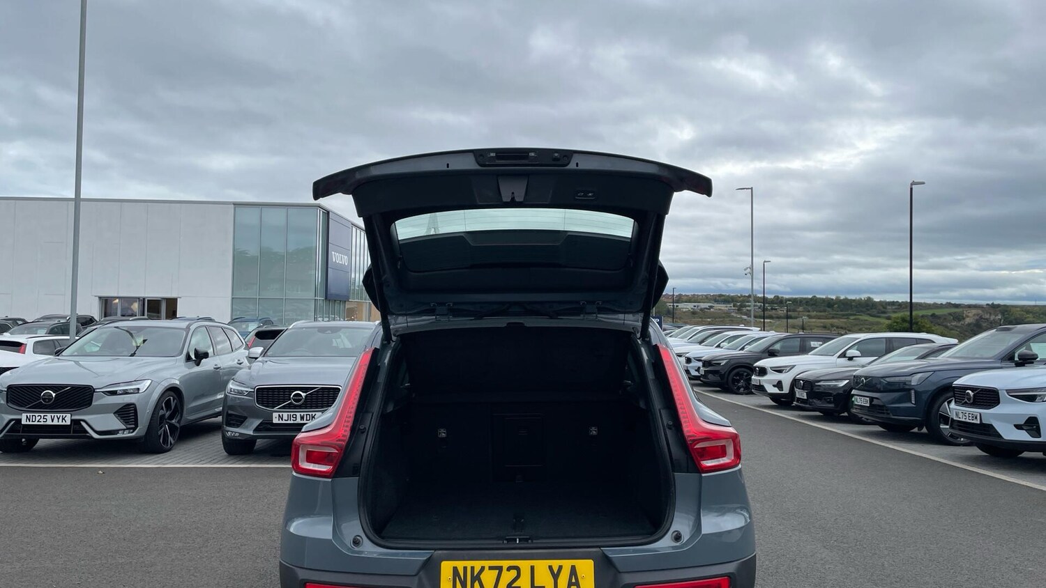 Used Volvo XC40 2023 for sale - 76072807: Photo 13