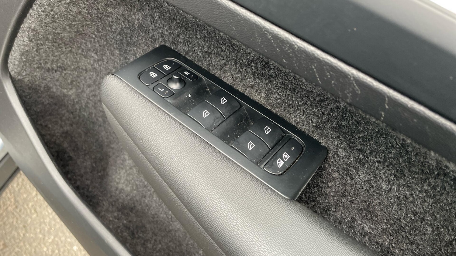 Used Volvo XC40 2023 for sale - 76072807: Photo 23