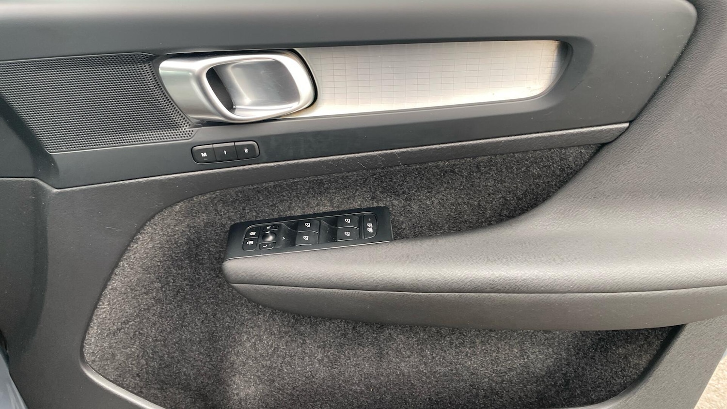 Used Volvo XC40 2023 for sale - 76072807: Photo 28