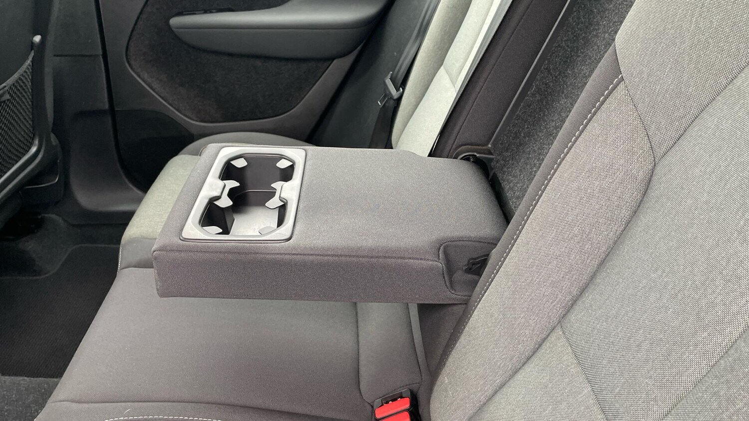 Used Volvo XC40 2023 for sale - 76072807: Photo 33