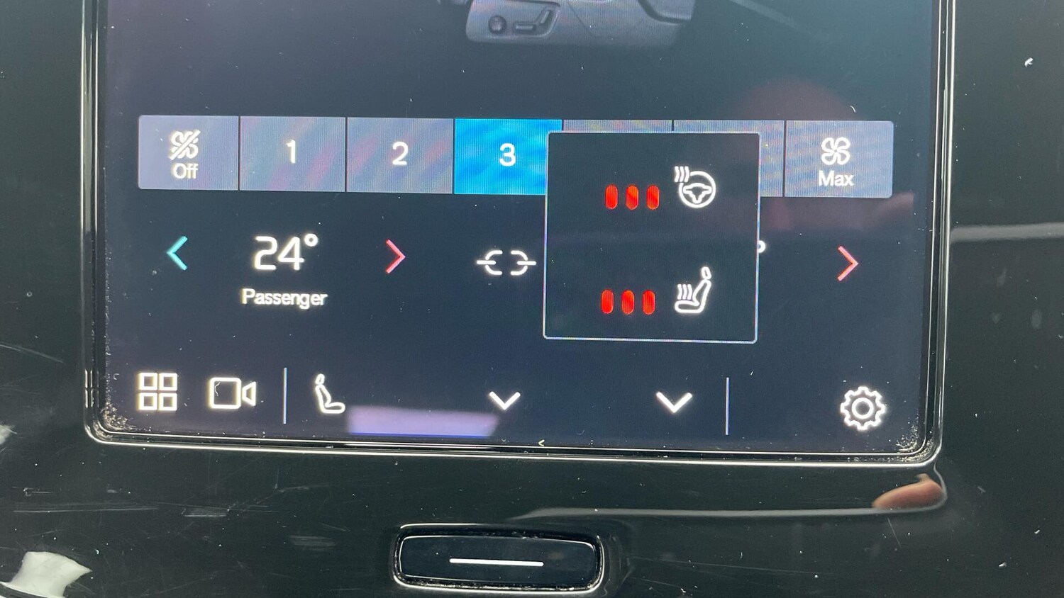 Used Volvo XC40 2023 for sale - 76072807: Photo 47