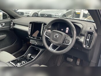 Used Volvo XC40 2023 for sale - 76072807: Photo 4