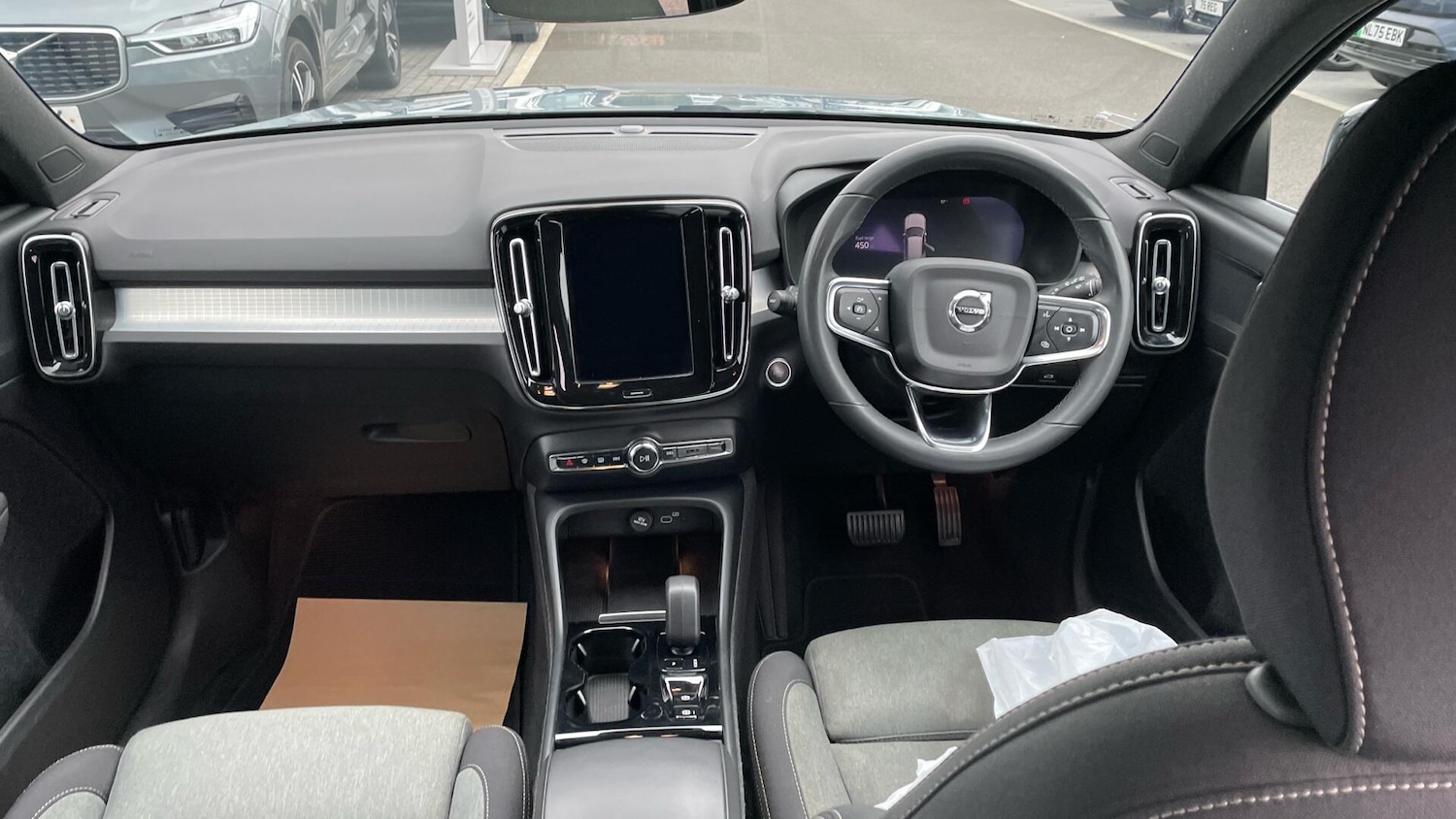 Used Volvo XC40 2023 for sale - 76072807: Photo 5