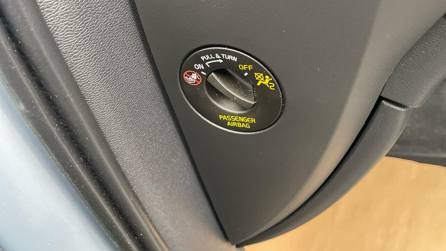 Used Volvo XC40 2023 for sale - 76072807: Photo 69