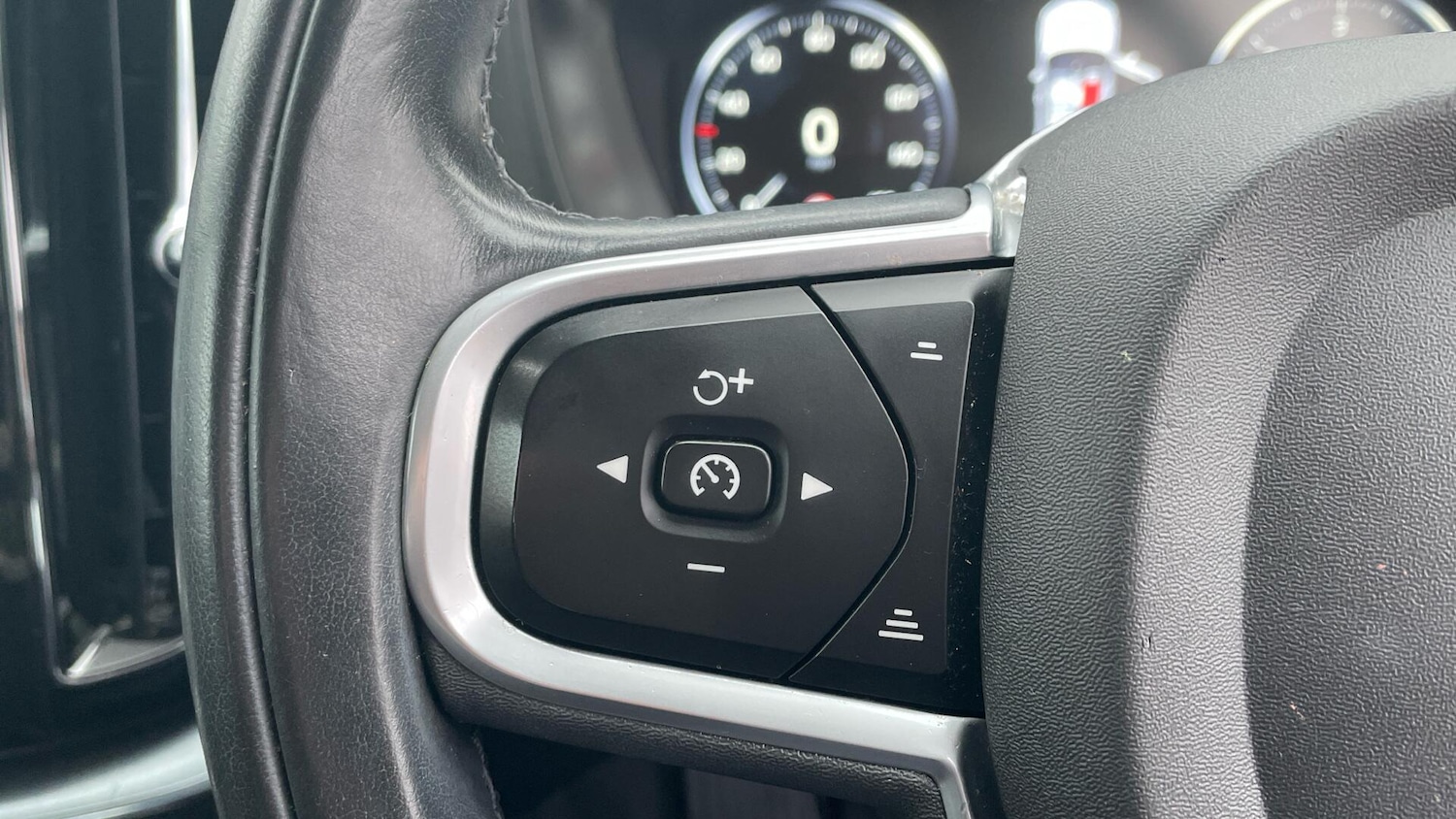 Used Volvo XC60 2019 for sale - 77029943: Photo 21