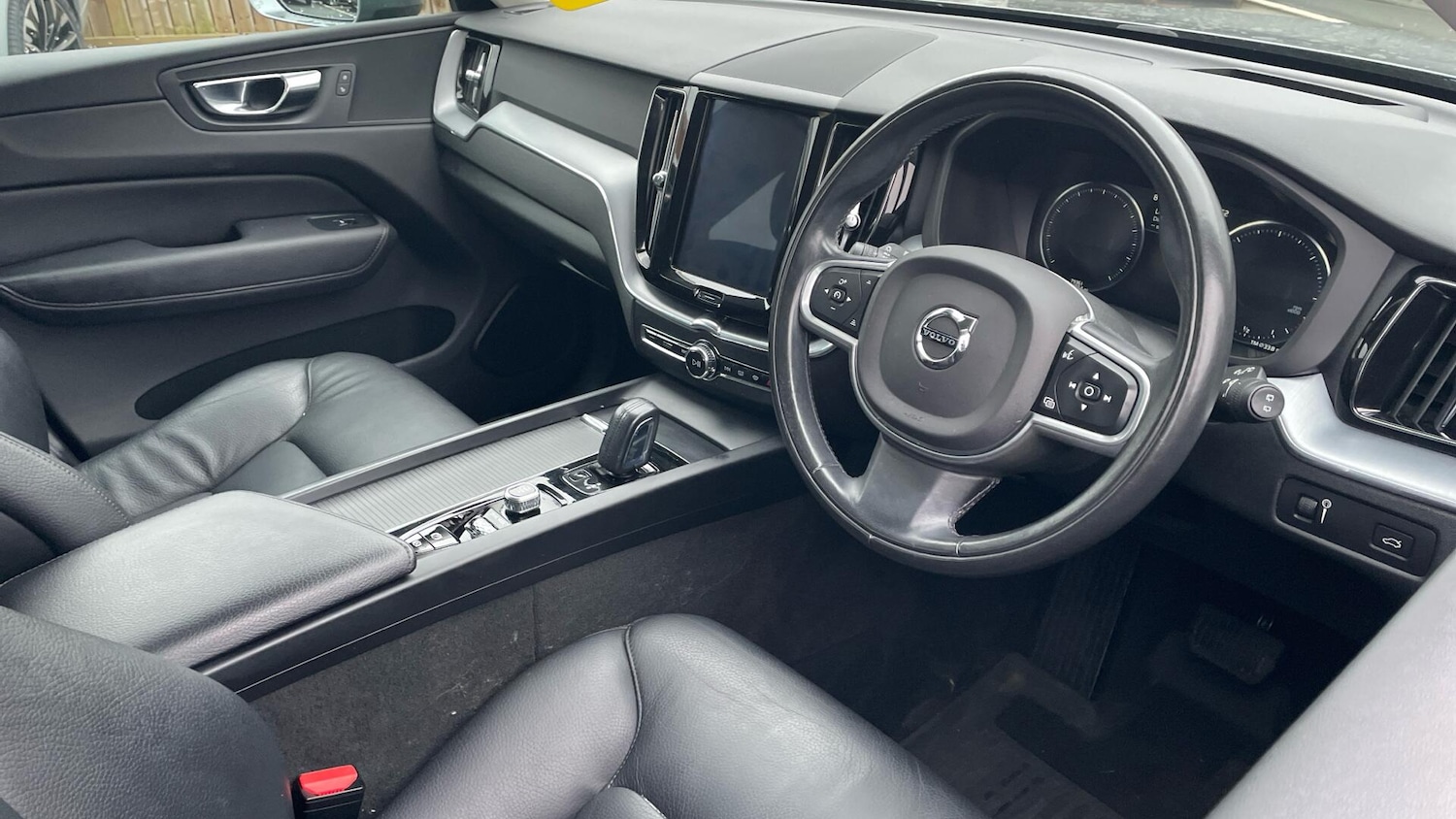 Used Volvo XC60 2019 for sale - 77029943: Photo 4