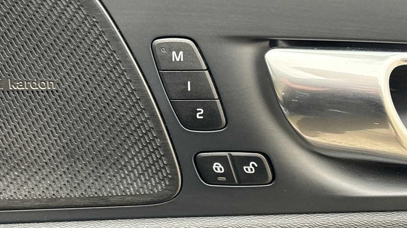 Used Volvo XC60 for sale - 78127772: Photo 25