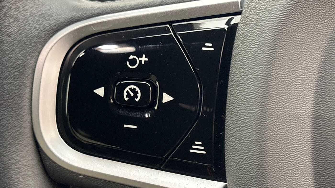 Used Volvo XC60 for sale - 78127772: Photo 30