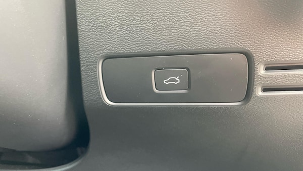 Used Volvo XC40 2024 for sale - 74809773: Photo 35