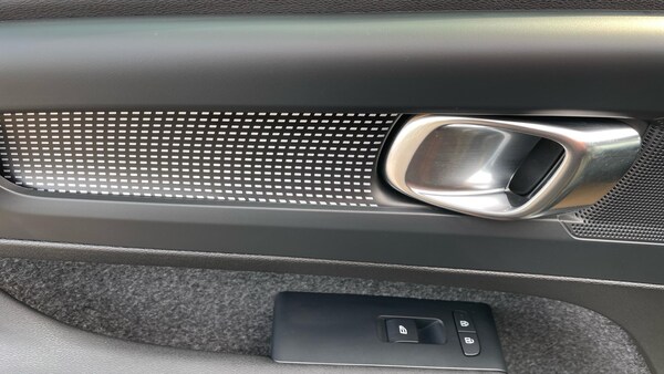 Used Volvo XC40 2024 for sale - 74809773: Photo 62