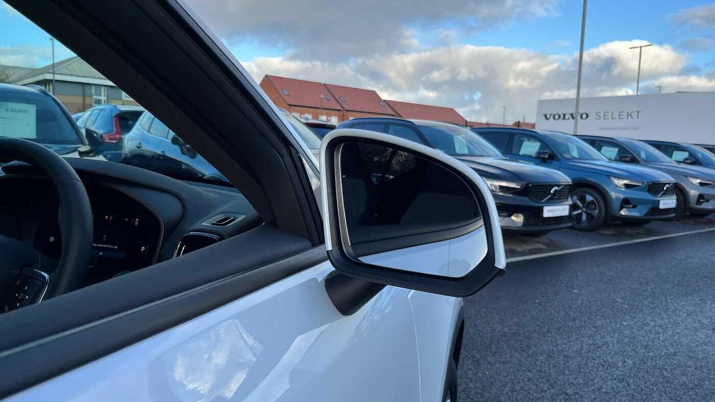 Used Volvo XC40 2025 for sale - 77684016: Photo 28