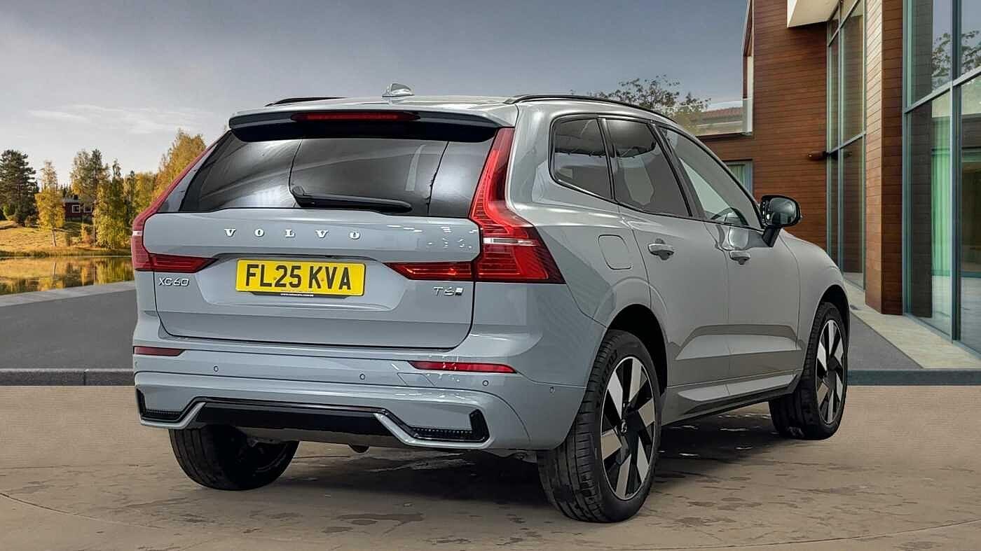 Used Volvo XC60 2025 for sale - 76498461: Photo 3