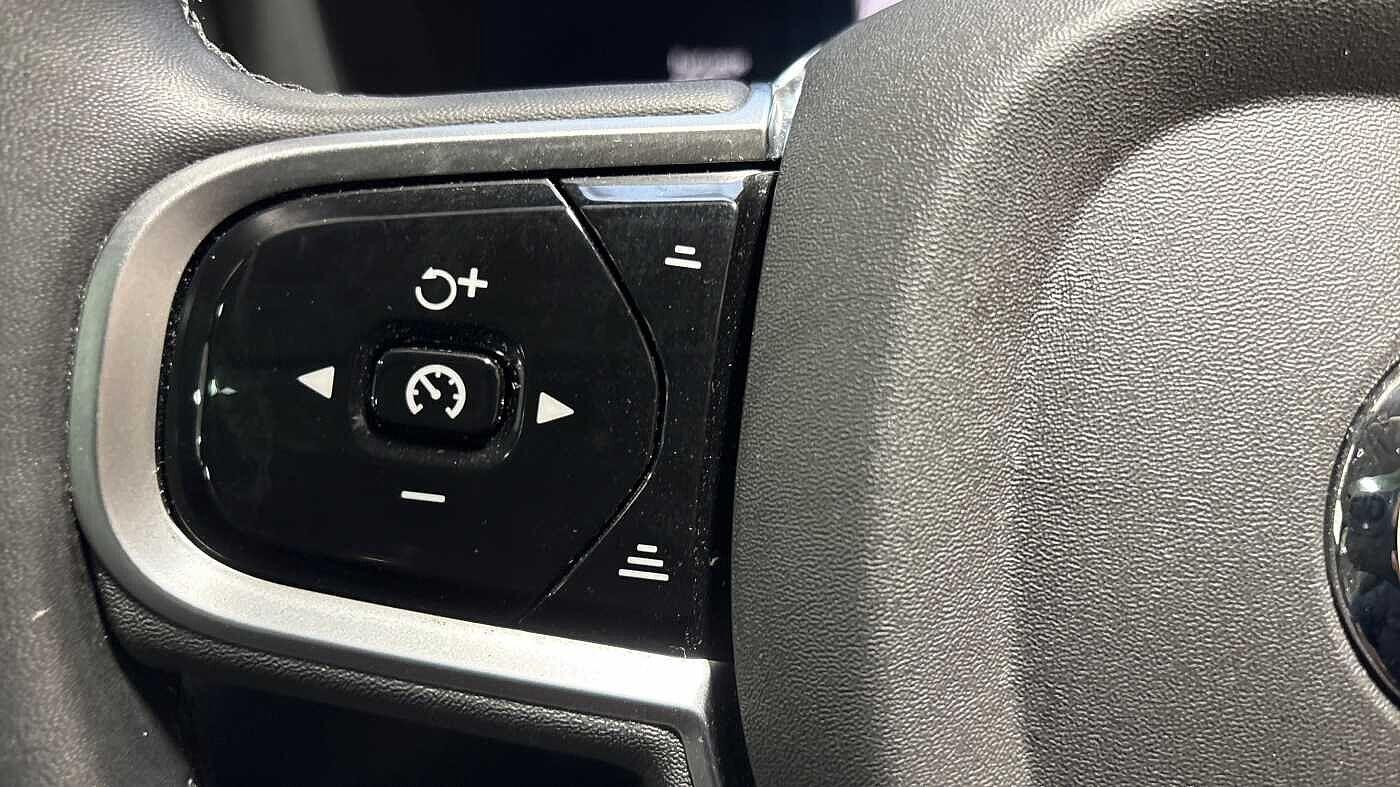 Used Volvo XC60 2025 for sale - 76498461: Photo 31