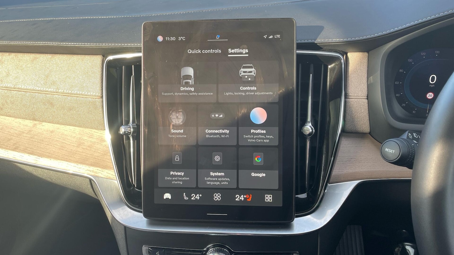 Used Volvo XC90 2025 for sale - 76992755: Photo 18