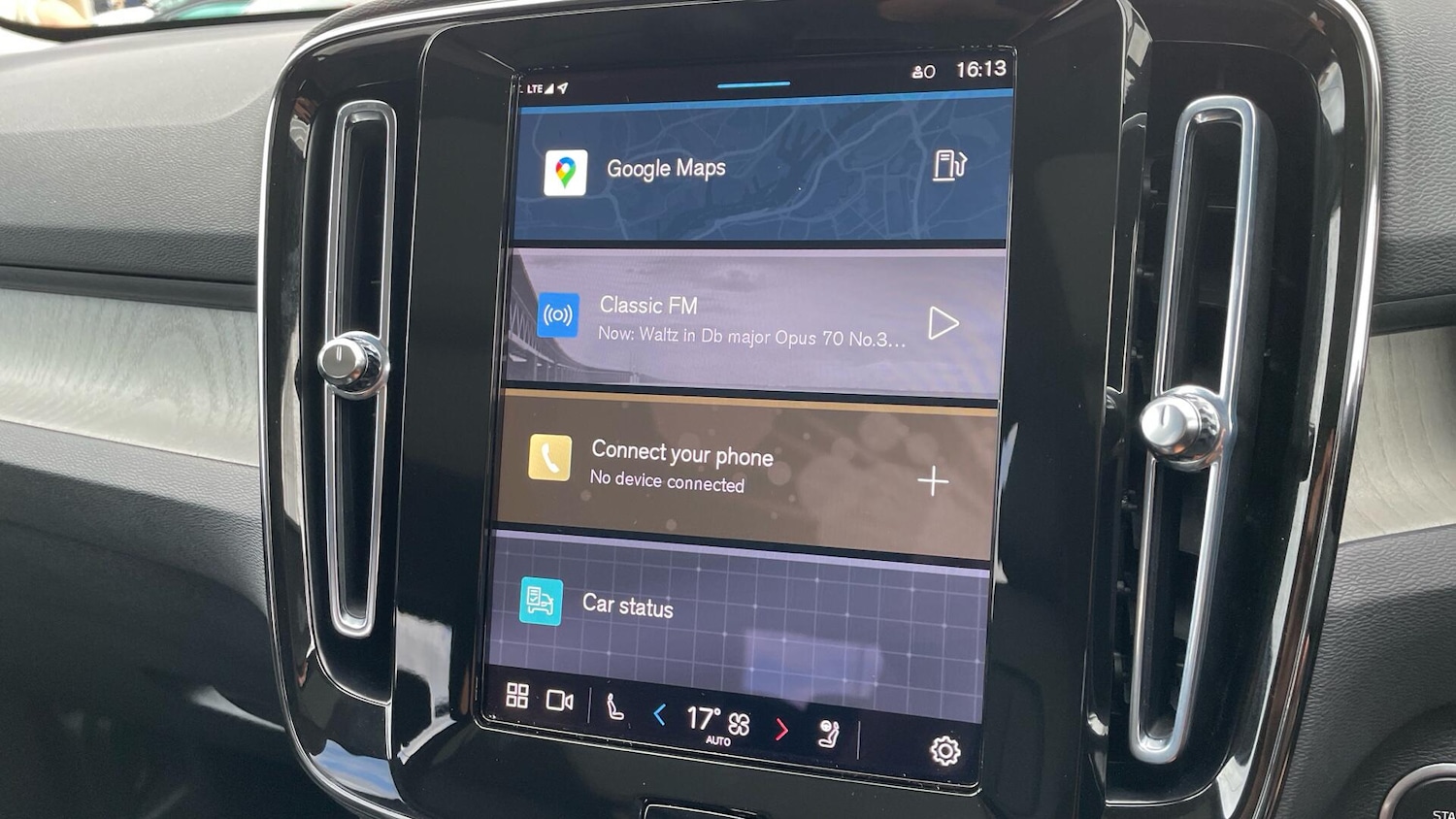 Used Volvo XC40 2024 for sale - 76856039: Photo 12