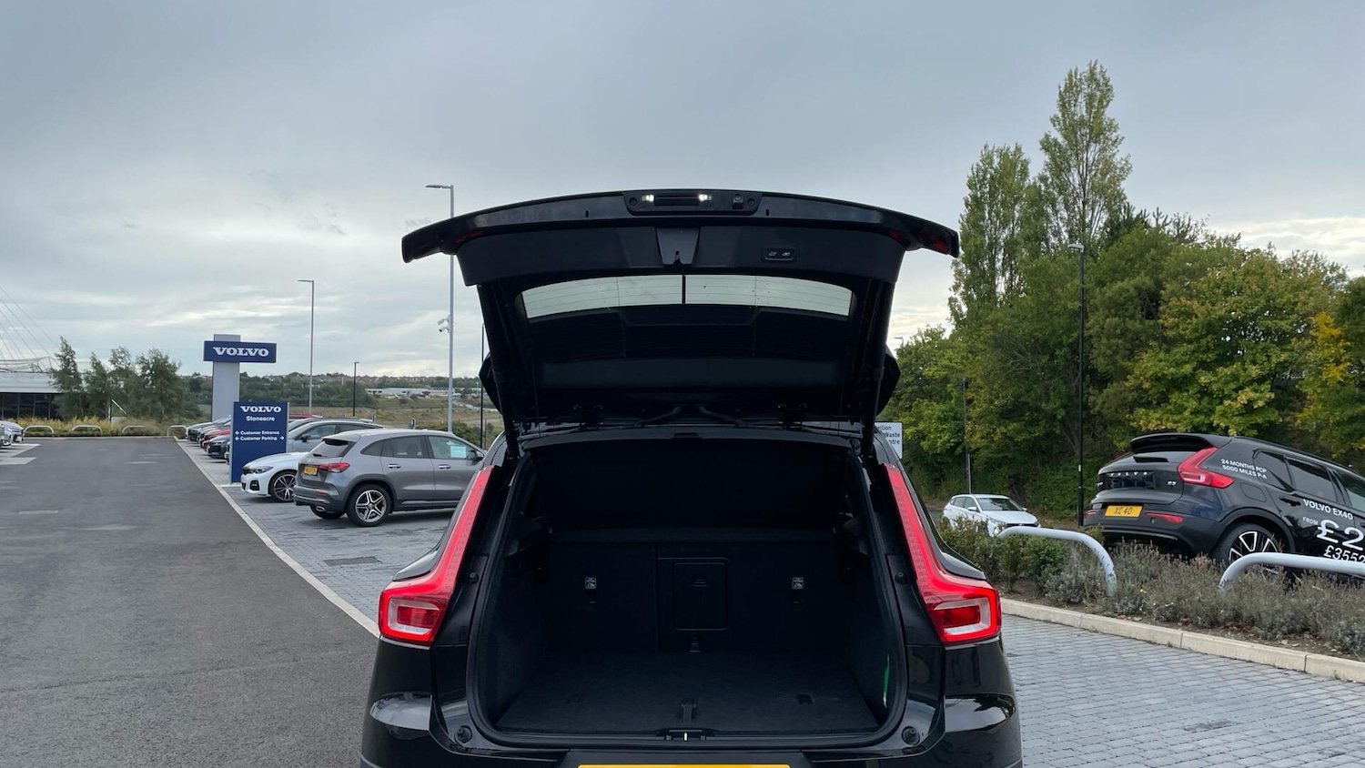 Used Volvo XC40 2024 for sale - 76856039: Photo 13