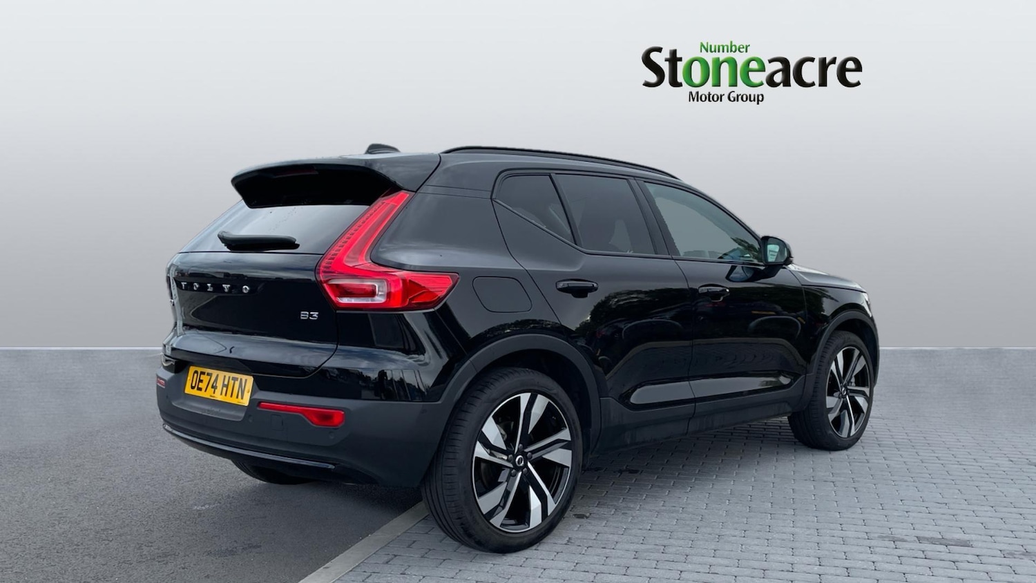 Used Volvo XC40 2024 for sale - 76856039: Photo 2