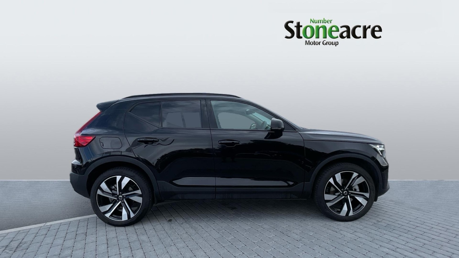 Used Volvo XC40 2024 for sale - 76856039: Photo 3