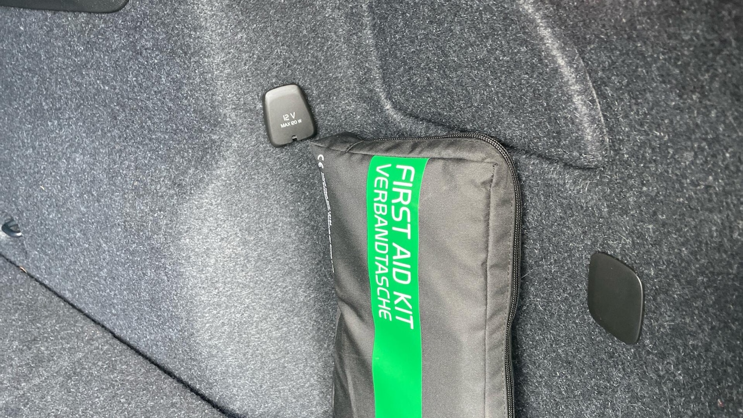 Used Volvo XC40 2024 for sale - 76856039: Photo 36