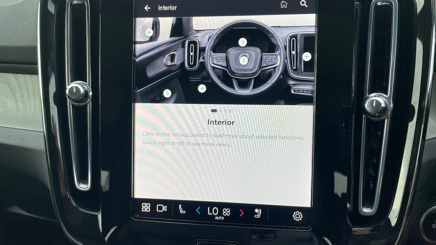 Used Volvo XC40 2024 for sale - 76856039: Photo 66