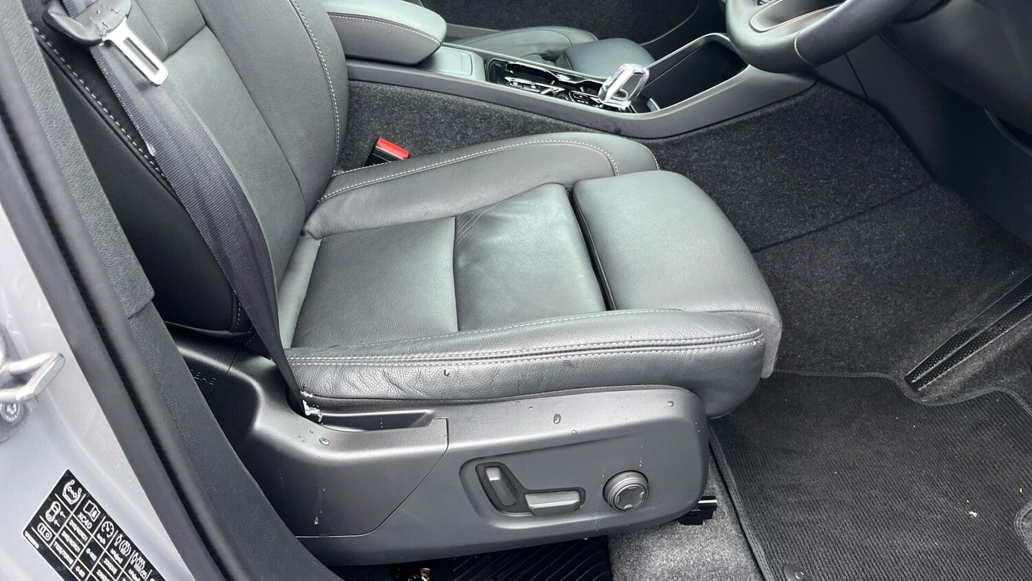 Used Volvo XC40 for sale - 77586455: Photo 28