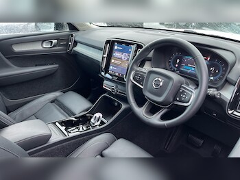 Used Volvo XC40 2024 for sale - 77586455: Photo