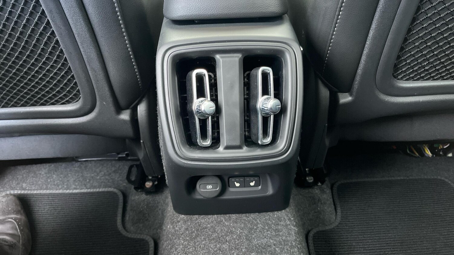 Used Volvo XC40 for sale - 77586455: Photo 50