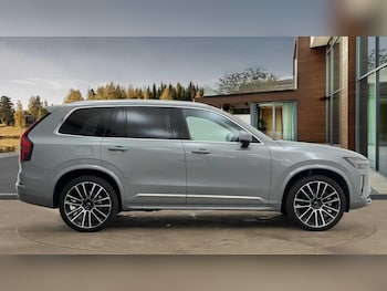 Used Volvo XC90 2025 for sale - 76349104: Photo