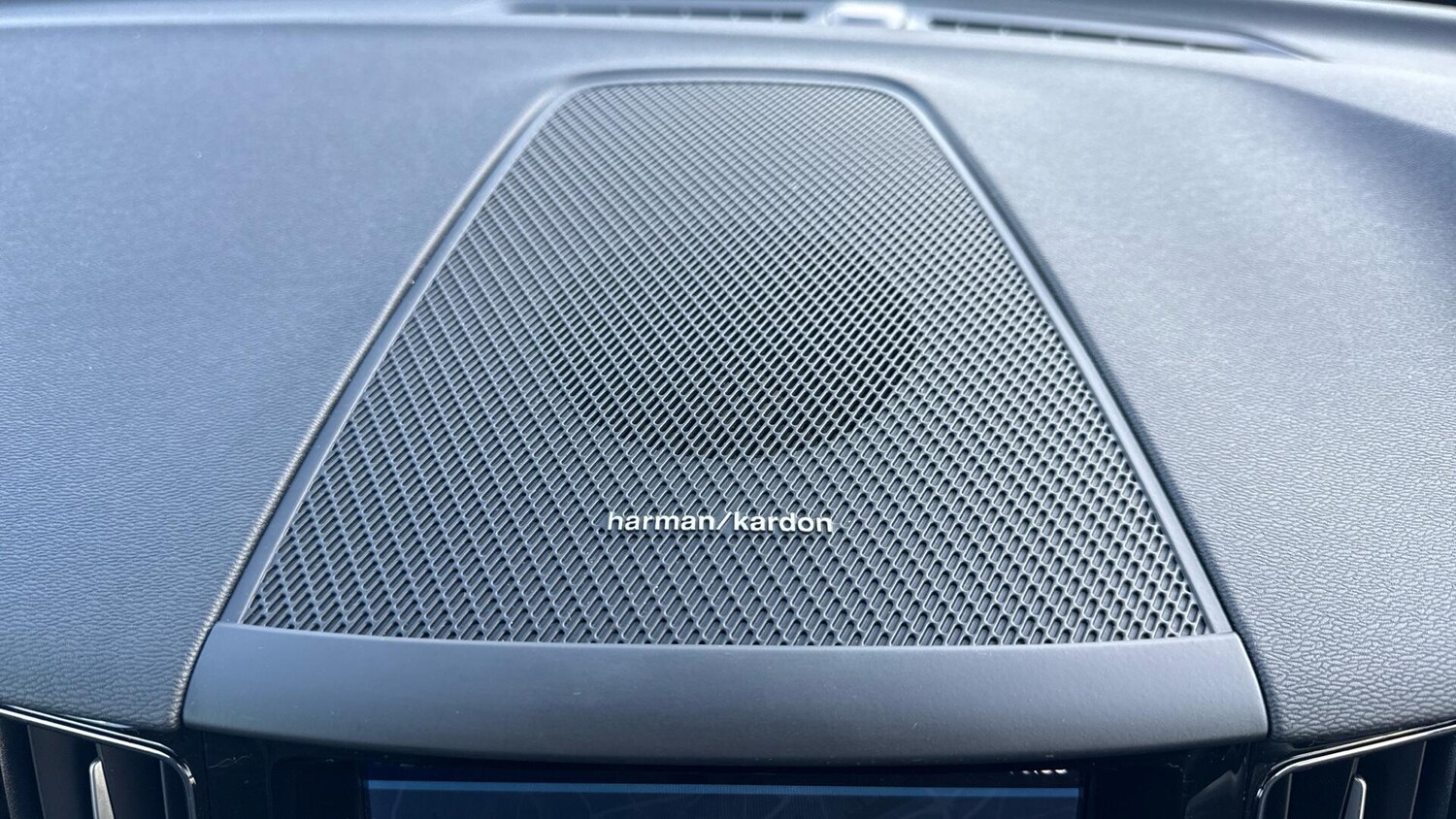 Used Volvo XC60 for sale - 77455690: Photo 26