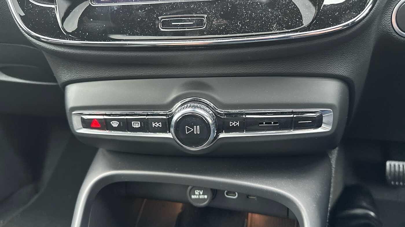 Used Volvo XC40 2024 for sale - 77478859: Photo 36