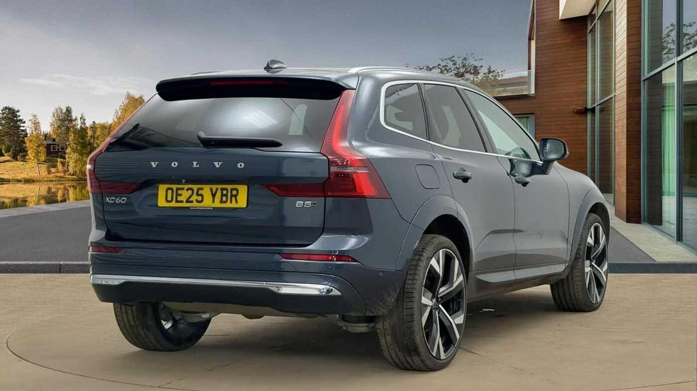 Used Volvo XC60 2025 for sale - 77344256: Photo 3