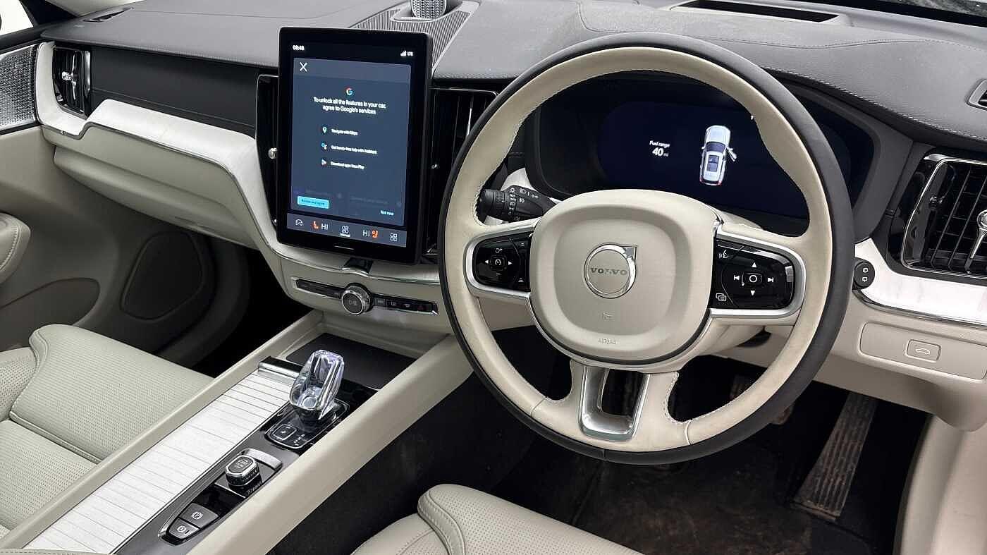 Used Volvo XC60 2025 for sale - 77344256: Photo 9