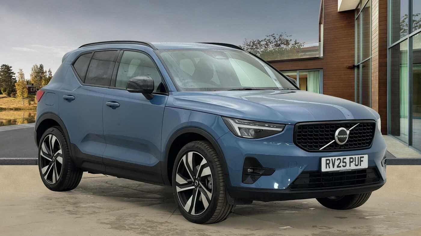 Used Volvo XC40 2025 for sale - 76409186: Photo 1