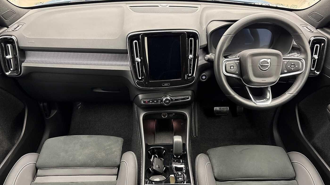 Used Volvo XC40 2025 for sale - 76409186: Photo 10