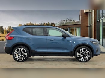 Used Volvo XC40 2025 for sale - 76409186: Photo
