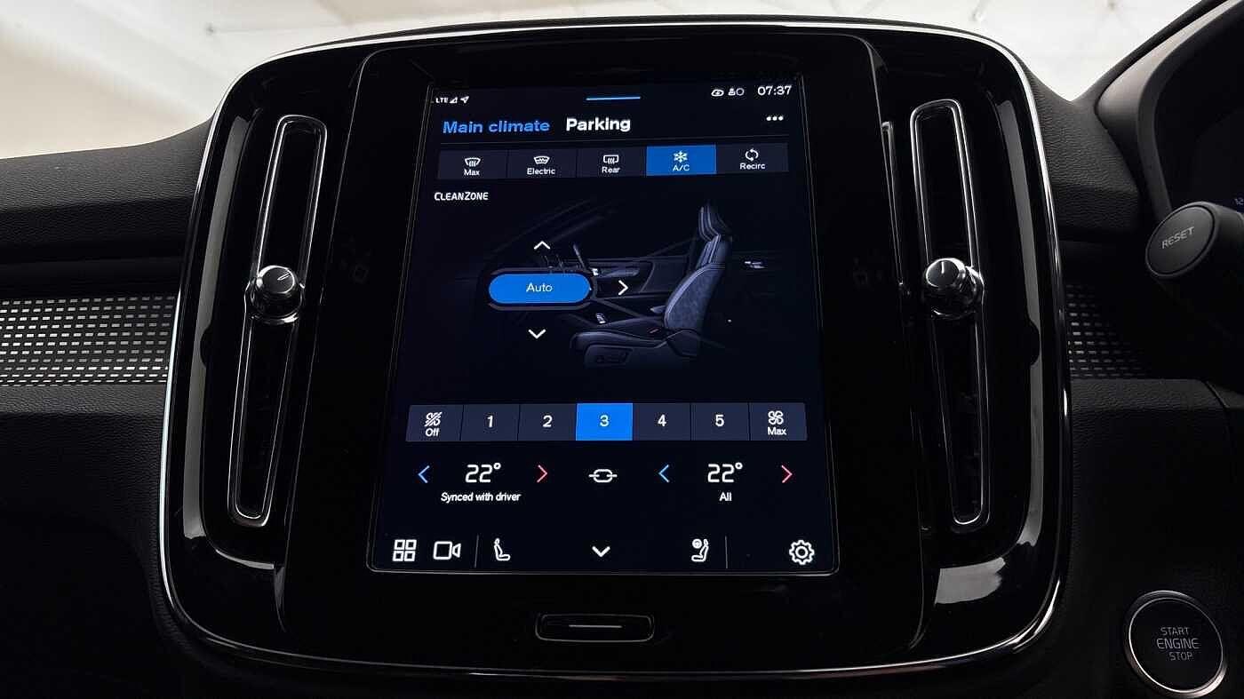 Used Volvo XC40 2025 for sale - 76409186: Photo 38